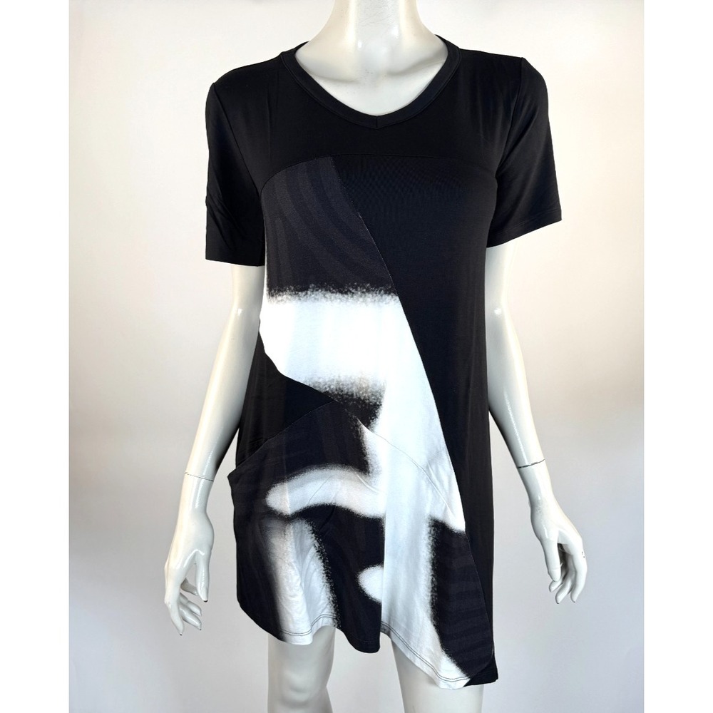 Ozai N Ku Air Tunic Women S EUC Stretch Viscose Pocket Art to wear Top Black
